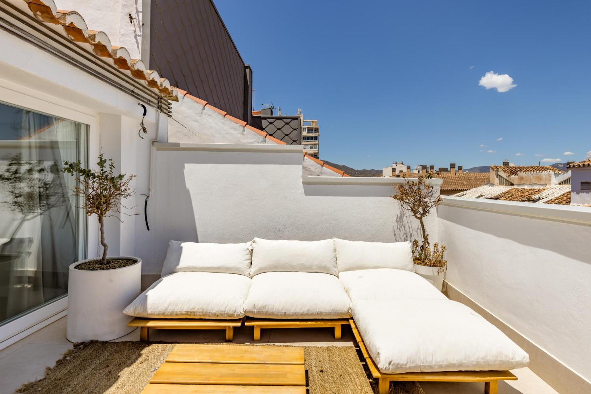 Atarazanas Suite, Atico Con Terraza Малага Экстерьер фото